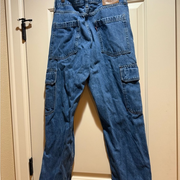 Levi's Classic Denim Cargo Pants - Picture 6 of 7